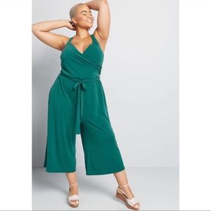 ModCloth Green Elegant Everywhere Cropped Jumpsuit Size 1X